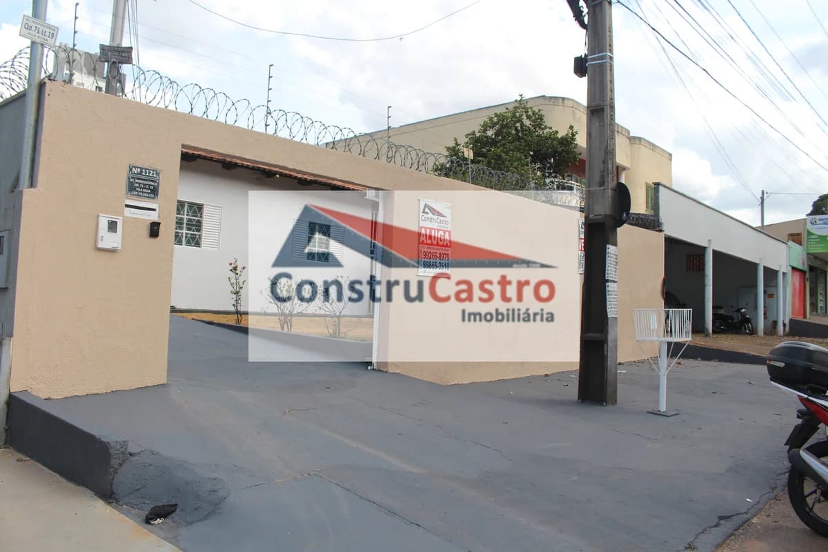 Casa Comercial de 3 Quartos À Venda, Vila Rosa
